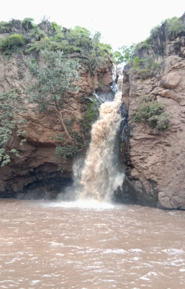 Makalia Waterfall
